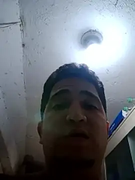 Snapshot of Picademel2525 chatting on April 16, 2026, 2:18 pm Picademel2525 online show from April 16, 2026, 2:18 pm