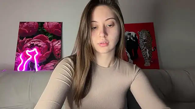 Snapshot of StellarAlice chatting on May 5, 2026, 7:50 pm StellarAlice online show from May 5, 2026, 7:50 pm