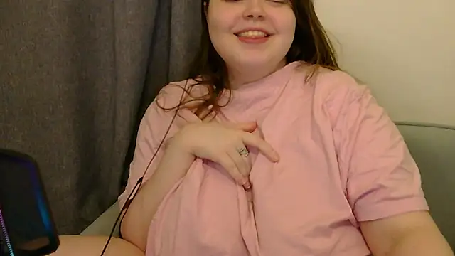 Snapshot of brattyprincessemma chatting on December 16, 2025, 7:07 pm brattyprincessemma online show from December 16, 2025, 7:07 pm