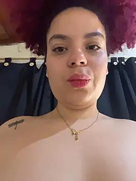 Snapshot of Enyagleam_ chatting on November 13, 2025, 4:38 am Enyagleam online show from November 13, 2025, 4:38 am