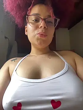 Enyagleam  online show from December 14, 2025, 9:31 pm