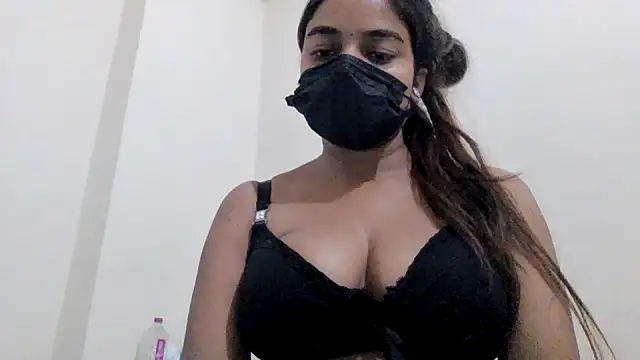 Snapshot of Little_toy_girl chatting on June 27, 2026, 12:33 pm Little toy girl online show from June 27, 2026, 12:33 pm