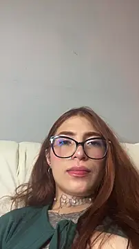 Snapshot of dreamleah_ chatting on April 28, 2026, 2:27 am dreamleah online show from April 28, 2026, 2:27 am