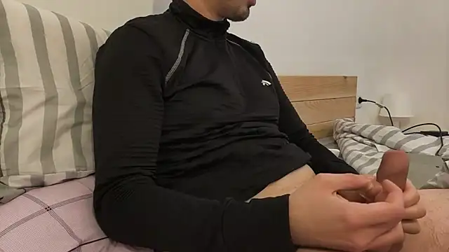 Snapshot of Alex_pornhot chatting on February 15, 2026, 10:58 am Alex pornhot online show from February 15, 2026, 10:58 am