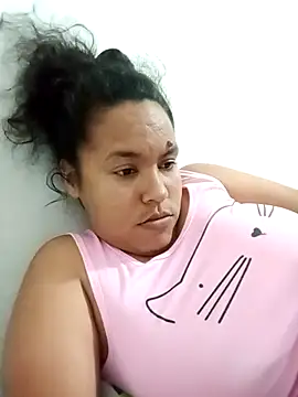 Snapshot of Viviana_h chatting on November 22, 2025, 2:10 am Viviana h online show from November 22, 2025, 2:10 am