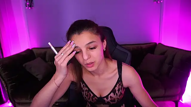 AnitaBambie online show from November 13, 2025, 2:54 pm