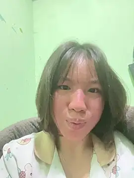 QueenLink online show from December 14, 2025, 10:04 pm