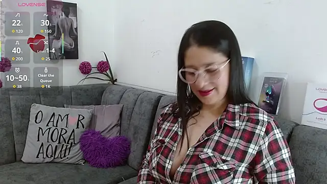 Alana steel 1 online show from April 24, 2026, 7:49 pm