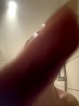 Snapshot of Chloemillerrxx chatting on November 25, 2025, 11:32 am Chloemillerrxx online show from November 25, 2025, 11:32 am