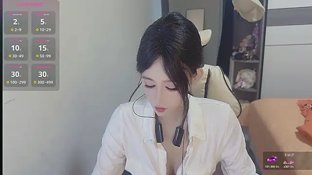 coco coco cc online show from May 2, 2026, 9:14 am