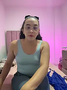 alehia cute online show from July 14, 2026, 11:11 pm