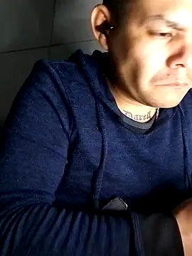 fboycdjuaez online show from October 21, 2025, 4:06 pm