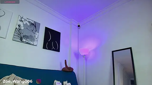 Zoe wang online show from November 18, 2025, 3:04 pm