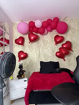 Snapshot of MorenaLush_Eup chatting on March 6, 2026, 1:22 am MorenaLush Eup online show from March 6, 2026, 1:22 am