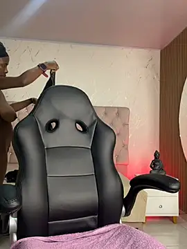 Snapshot of MorenaLush_Eup chatting on March 10, 2026, 2:15 am MorenaLush Eup online show from March 10, 2026, 2:15 am