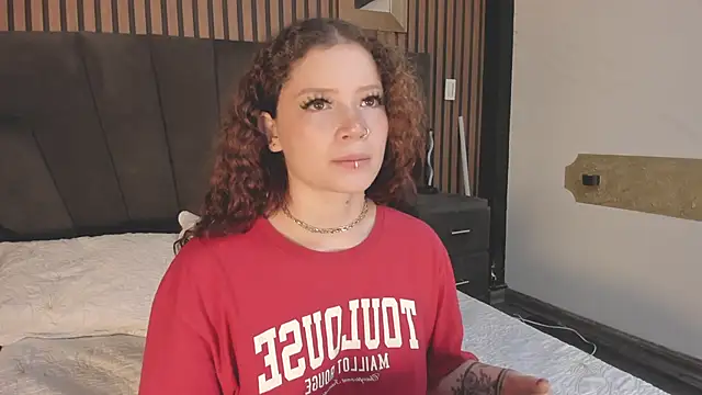 Snapshot of AphroditeSweet chatting on November 9, 2025, 8:46 pm AphroditeSweet online show from November 9, 2025, 8:46 pm