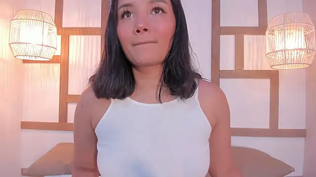 HannahMontgomery online show from October 14, 2025, 4:18 pm