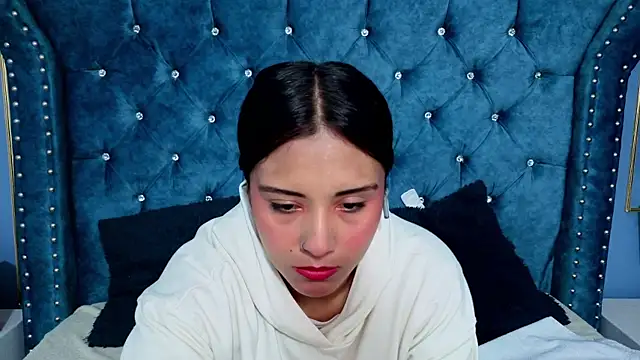 Snapshot of EmilyGala chatting on November 15, 2025, 12:31 pm EmilyGala online show from November 15, 2025, 12:31 pm