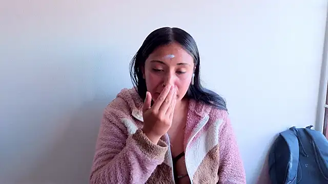 Snapshot of EmilyGala chatting on November 19, 2025, 7:47 pm EmilyGala online show from November 19, 2025, 7:47 pm