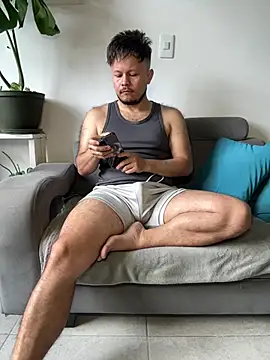 DADDYTTEDY1 online show from May 6, 2026, 6:12 pm