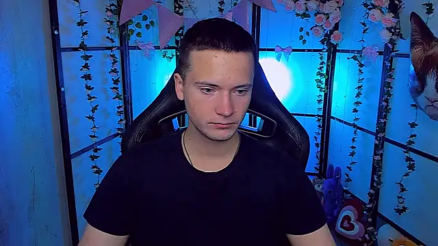 ZackNeal online show from September 18, 2025, 5:10 am