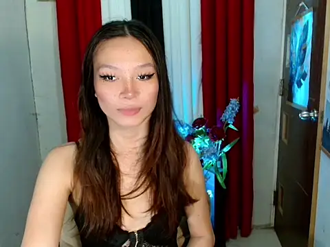 Snapshot of Urlustfull_Sainaxxx chatting on October 23, 2025, 12:53 am Urlustfull Sainaxxx online show from October 23, 2025, 12:53 am