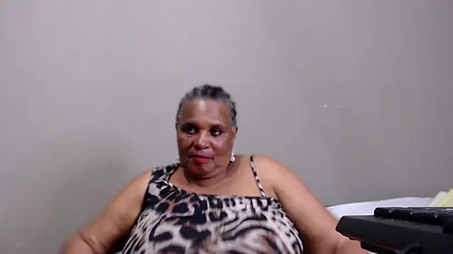 GrandBustyMelon online show from April 30, 2026, 5:42 pm