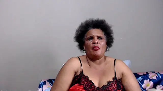 Snapshot of GrandBustyMelon chatting on February 25, 2026, 6:41 pm GrandBustyMelon online show from February 25, 2026, 6:41 pm