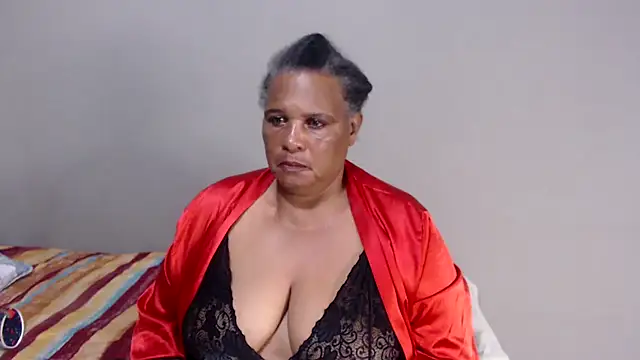 Snapshot of GrandBustyMelon chatting on November 20, 2025, 1:28 am GrandBustyMelon online show from November 20, 2025, 1:28 am