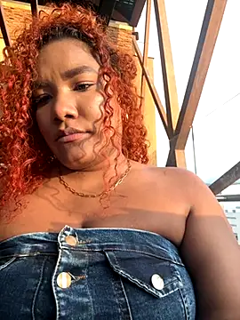 Snapshot of anailynn chatting on September 23, 2025, 10:06 pm anailynn online show from September 23, 2025, 10:06 pm