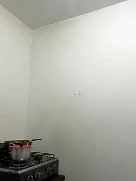 Snapshot of anailynn chatting on September 16, 2025, 12:11 am anailynn online show from September 16, 2025, 12:11 am