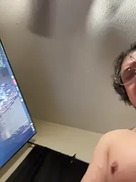 Snapshot of Hubby_And_Wifeyy chatting on November 25, 2025, 8:58 am Hubby And Wifeyy online show from November 25, 2025, 8:58 am