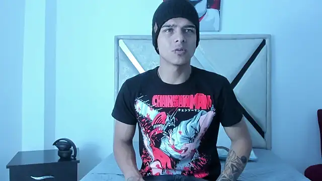 Snapshot of wyatt_3 chatting on December 1, 2025, 12:39 pm wyatt 3 online show from December 1, 2025, 12:39 pm