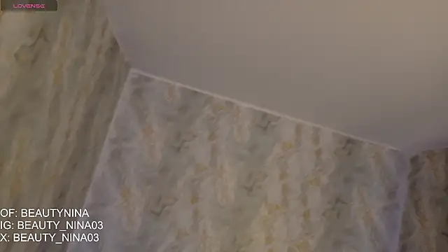 Snapshot of beauty_nina chatting on March 4, 2026, 2:36 pm beauty nina online show from March 4, 2026, 2:36 pm