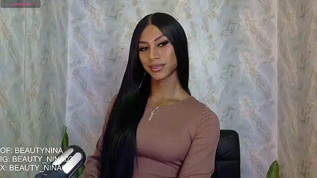 Snapshot of beauty_nina chatting on January 15, 2026, 1:47 pm beauty nina online show from January 15, 2026, 1:47 pm