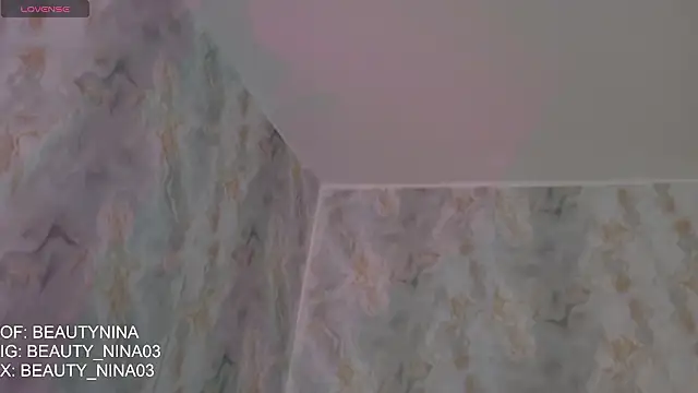 Snapshot of beauty_nina chatting on January 13, 2026, 2:54 pm beauty nina online show from January 13, 2026, 2:54 pm