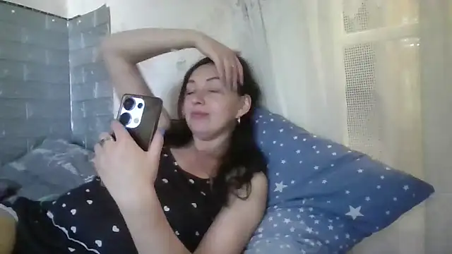 Snapshot of DanaNeon chatting on May 21, 2026, 10:23 am DanaNeon online show from May 21, 2026, 10:23 am