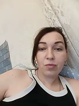 Snapshot of DanaNeon chatting on May 20, 2026, 12:02 pm DanaNeon online show from May 20, 2026, 12:02 pm