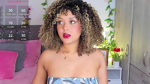 isajonnes18 online show from October 21, 2025, 2:44 am