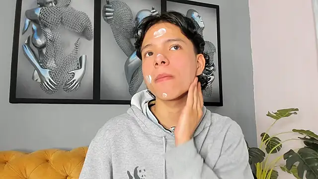 camillo virgil online show from November 24, 2025, 11:10 am