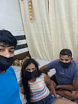 Cute plak02 online show from November 14, 2025, 4:10 pm