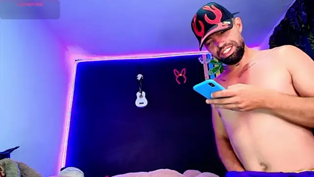 ingrid zese  online show from March 26, 2026, 7:56 pm