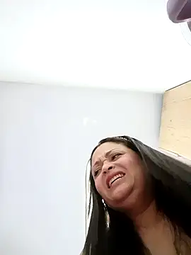 Snapshot of Nanna_160290 chatting on November 9, 2025, 6:34 pm Nanna 160290 online show from November 9, 2025, 6:34 pm