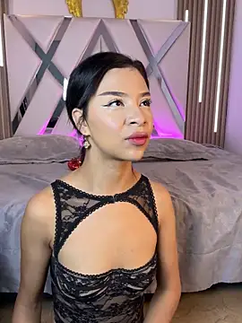 jennie whitee online show from October 8, 2025, 11:45 am