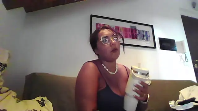 Snapshot of LadySophia03 chatting on September 10, 2025, 2:38 pm LadySophia03 online show from September 10, 2025, 2:38 pm