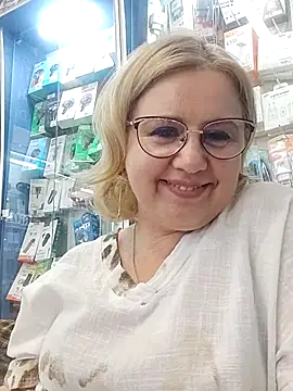LustyyX online show from June 19, 2026, 1:17 pm