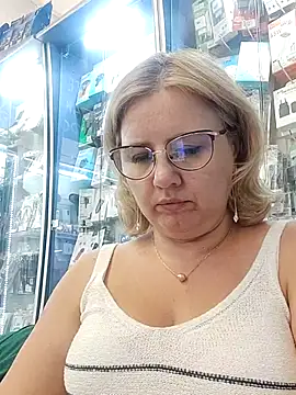 LustyyX online show from July 4, 2026, 12:11 pm
