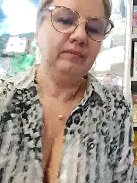 LustyyX online show from June 27, 2026, 12:22 pm