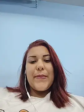Snapshot of RuivaMisteriosa3 chatting on May 5, 2026, 10:51 am RuivaMisteriosa3 online show from May 5, 2026, 10:51 am