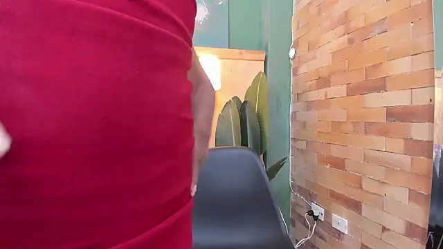 halleylorens online show from February 14, 2026, 7:25 pm